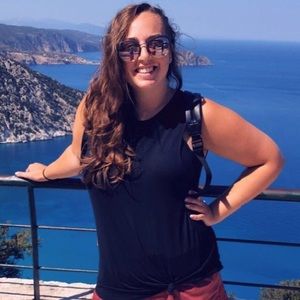 Meet your Posher, Alyssa